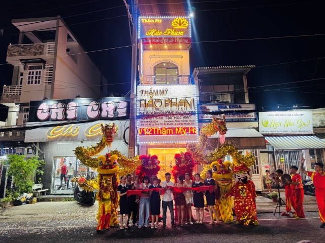 Múa lân sự kiện